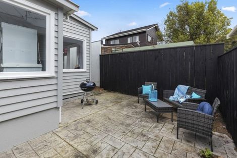 Photo of property in 1a Miro Street, Woburn, Lower Hutt, 5010