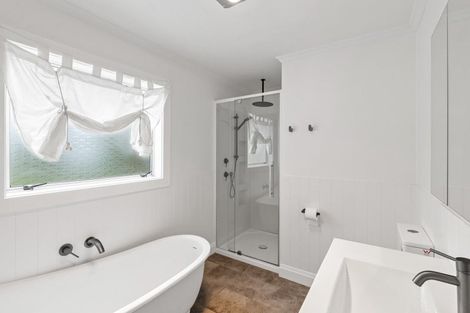 Photo of property in 826 Mokau Road, Mimi, Urenui, 4377