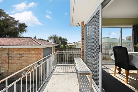 Photo of property in 8 Clark Place, Hillcrest, Hamilton, 3216