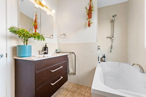 Photo of property in 42 Basil Orr Road, Kaukapakapa, Warkworth, 0984