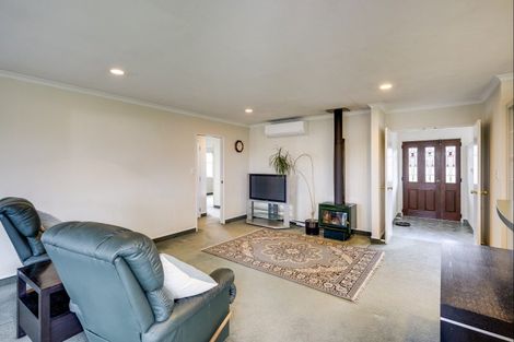 Photo of property in 19 Addington Place, Taradale, Napier, 4112