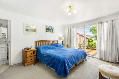 Photo of property in 98 Hanham Road, Kumeu, 0891