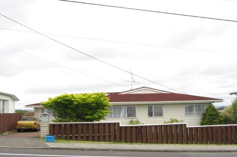 Photo of property in 1050 Whangaparaoa Road, Tindalls Beach, Whangaparaoa, 0930