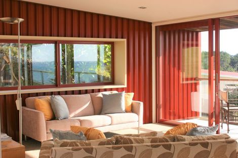 Photo of property in 41 Seaview Road, Cable Bay, 0420