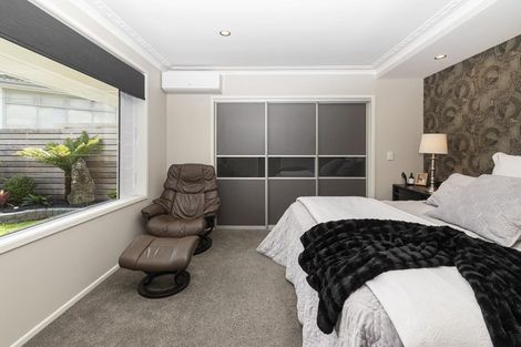 Photo of property in 34 Covil Avenue, Te Atatu South, Auckland, 0610