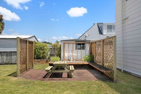 Photo of property in 112 Hampton Road, Whangamata, 3620