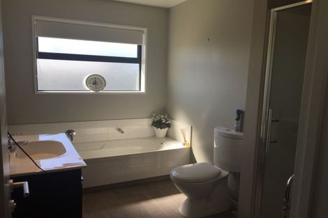 Photo of property in 21 Albert Sheppard Close, Yaldhurst, Christchurch, 8042