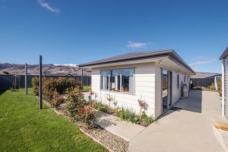 Photo of property in 27 Missy Crescent, Mount Pisa, Cromwell, 9383