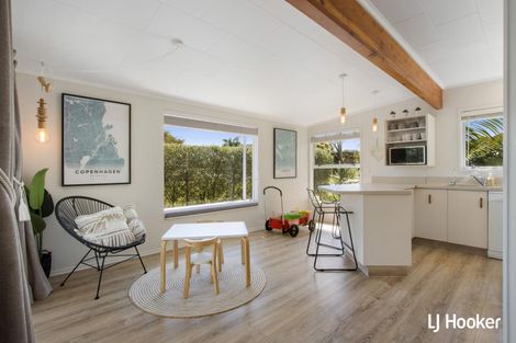 Photo of property in 44 Hillview Road, Waihi Beach, 3611