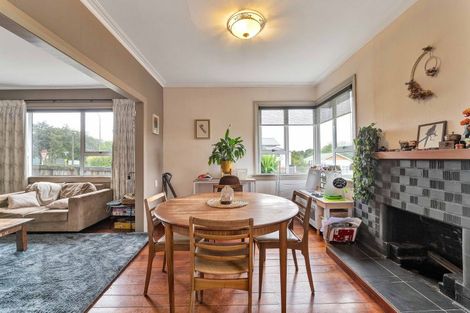 Photo of property in 79 Mangorei Road, Strandon, New Plymouth, 4312