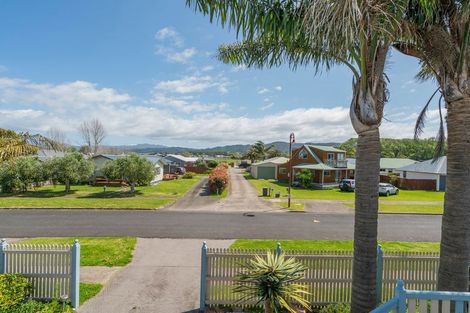 Photo of property in 5 Pipi Dune, Whitianga, 3510