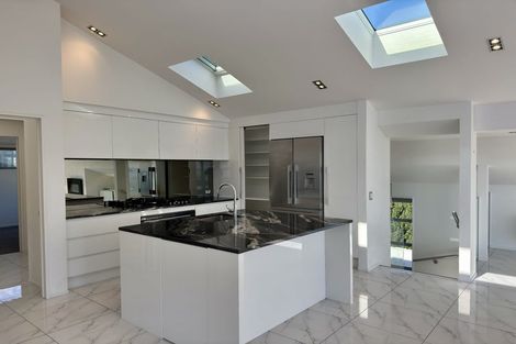 Photo of property in 16 Bucklands Beach Road, Bucklands Beach, Auckland, 2012