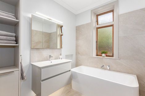 Photo of property in 77 Totara Crescent, Woburn, Lower Hutt, 5011