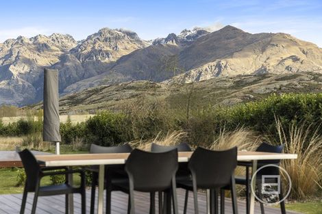 Photo of property in 16 Soudley Court, Jacks Point, Queenstown, 9371