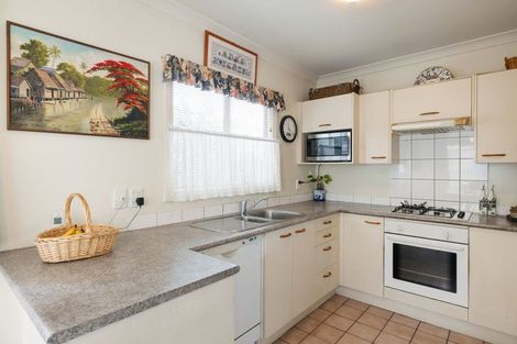 Photo of property in 126 Collins Road, Melville, Hamilton, 3206