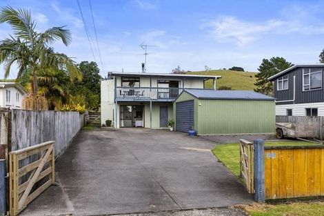 Photo of property in 20 Bertram Road, Kawakawa Bay, 2585