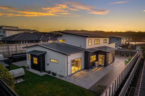 Photo of property in 17 John Burke Drive, Aotea, Porirua, 5024