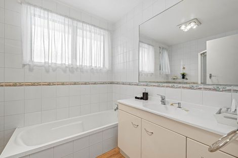 Photo of property in 38 Frensham Crescent, Woolston, Christchurch, 8062