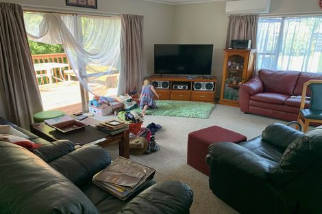 Photo of property in 59 Brian Crescent, Stanmore Bay, Whangaparaoa, 0932