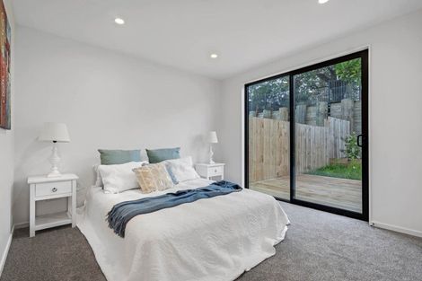 Photo of property in 21 Korokio Lane, Henderson, Auckland, 0612