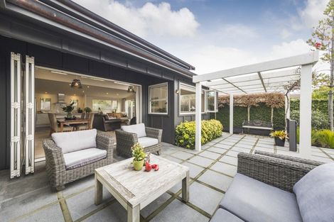 Photo of property in 64 Ihaka Street, Hokowhitu, Palmerston North, 4410