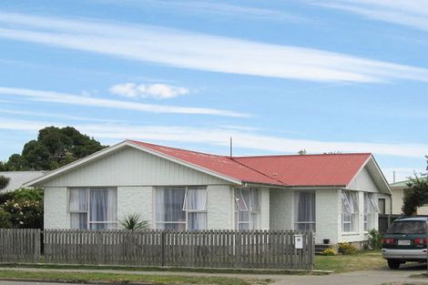 Photo of property in 25 Pateke Place, Bromley, Christchurch, 8062