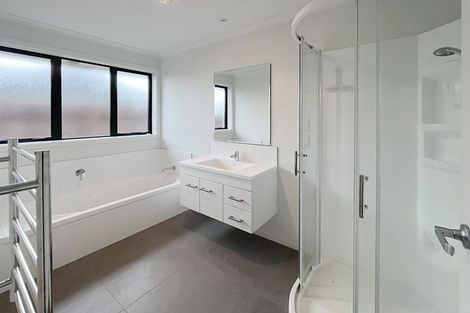 Photo of property in 8 Levi Place, Kelvin Grove, Palmerston North, 4414