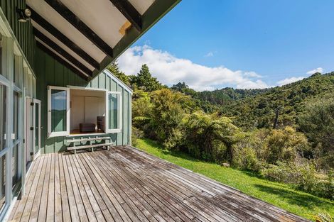 Photo of property in 1289 Ngunguru Road, Kiripaka, Whangarei, 0173