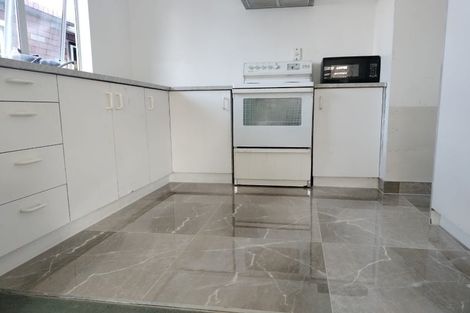 Photo of property in 1/18 Eulogy Place, Randwick Park, Auckland, 2105