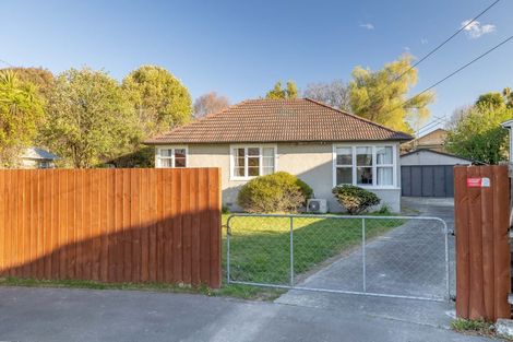 Photo of property in 5 Lyall Place, Bryndwr, Christchurch, 8053