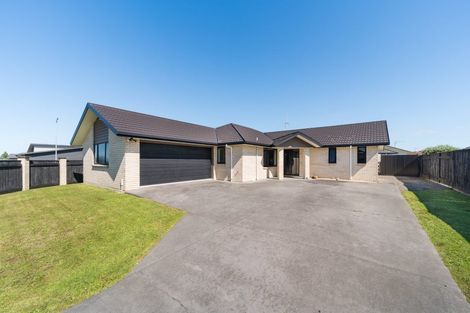 Photo of property in 23 Geneva Terrace, Kelvin Grove, Palmerston North, 4414