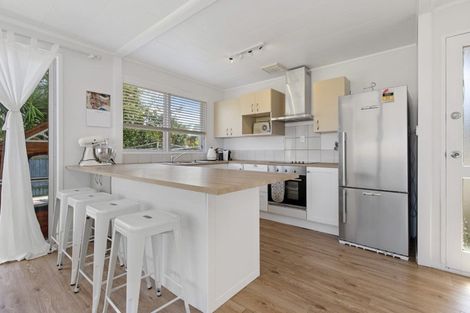 Photo of property in 2/45 Riverside Road, Orewa, 0931