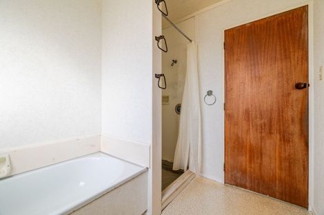 Photo of property in 21 John F Kennedy Drive, Milson, Palmerston North, 4414