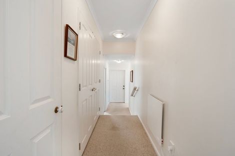 Photo of property in 2a Saint Leonard Street, Saint Johns Hill, Whanganui, 4501