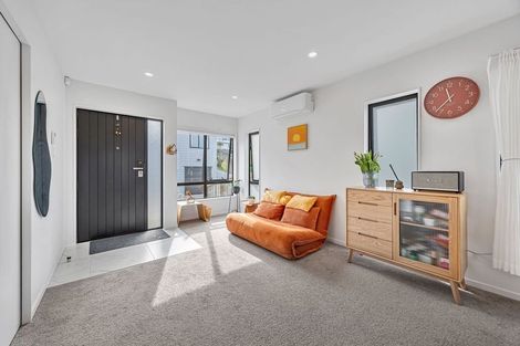 Photo of property in 13d Morton Avenue, Forrest Hill, Auckland, 0620