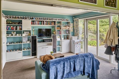 Photo of property in 44 Gray Street, Pukerua Bay, 5026