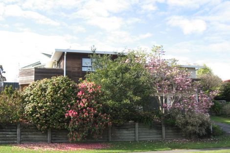 Photo of property in 103 Victory Street, Welcome Bay, Tauranga, 3112