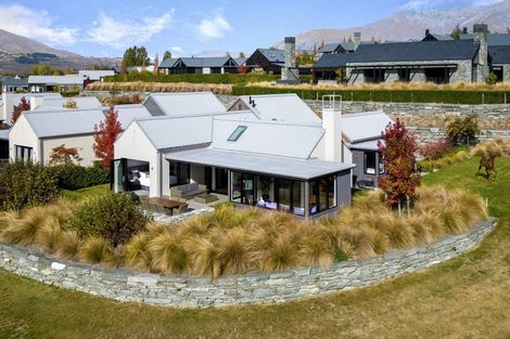 Photo of property in 4 Owen Marshall Lane, Arrowtown, 9371