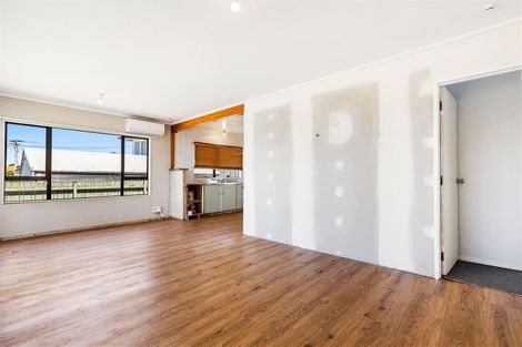 Photo of property in 26 Ward Crescent, Te Atatu Peninsula, Auckland, 0610