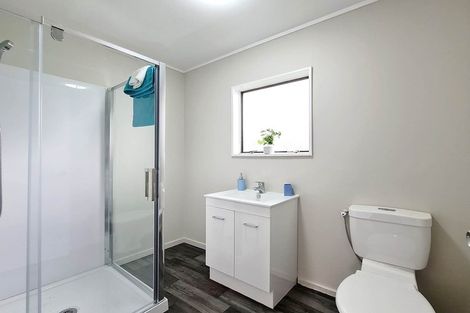 Photo of property in 11a De Bloge Place, Clendon Park, Auckland, 2103