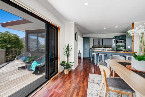 Photo of property in 8b Duncansby Road, Stanmore Bay, Whangaparaoa, 0932