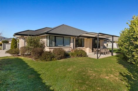 Photo of property in 2 Muriel Way, Papamoa Beach, Papamoa, 3118
