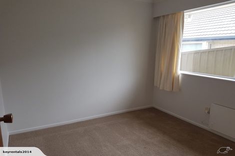 Photo of property in 8b Porutu Street, Fairfield, Lower Hutt, 5011