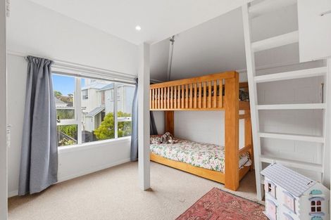 Photo of property in 116 Akaroa Drive, Maupuia, Wellington, 6022