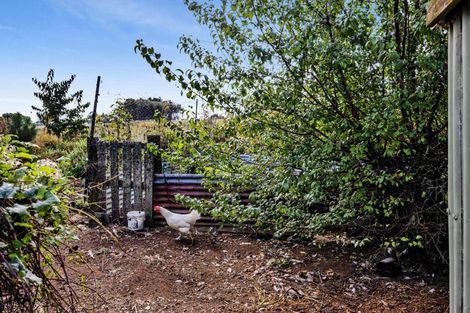 Photo of property in 116 Clifford Road, Eltham, 4322