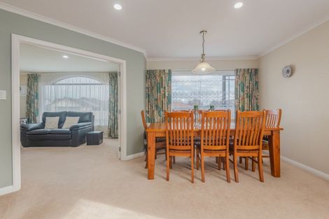 Photo of property in 1 Virginia Grove, Milson, Palmerston North, 4414