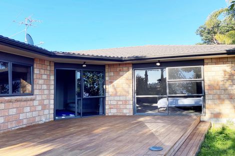 Photo of property in 10a Phoenicia Court, The Gardens, Auckland, 2105