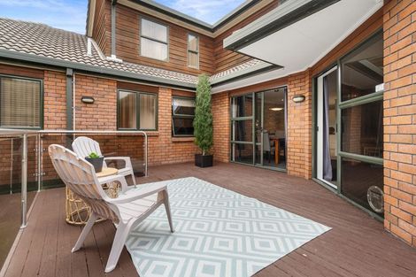Photo of property in 12 Sunset Close, Western Heights, Hamilton, 3200