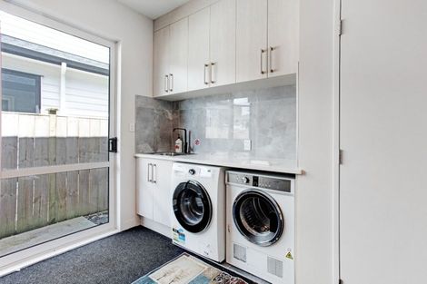 Photo of property in 20 Thomas Rielly Avenue, Hobsonville, Auckland, 0616