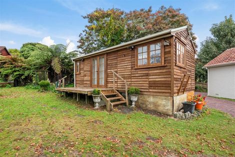 Photo of property in 24 Selwyn Road, Lynmore, Rotorua, 3010